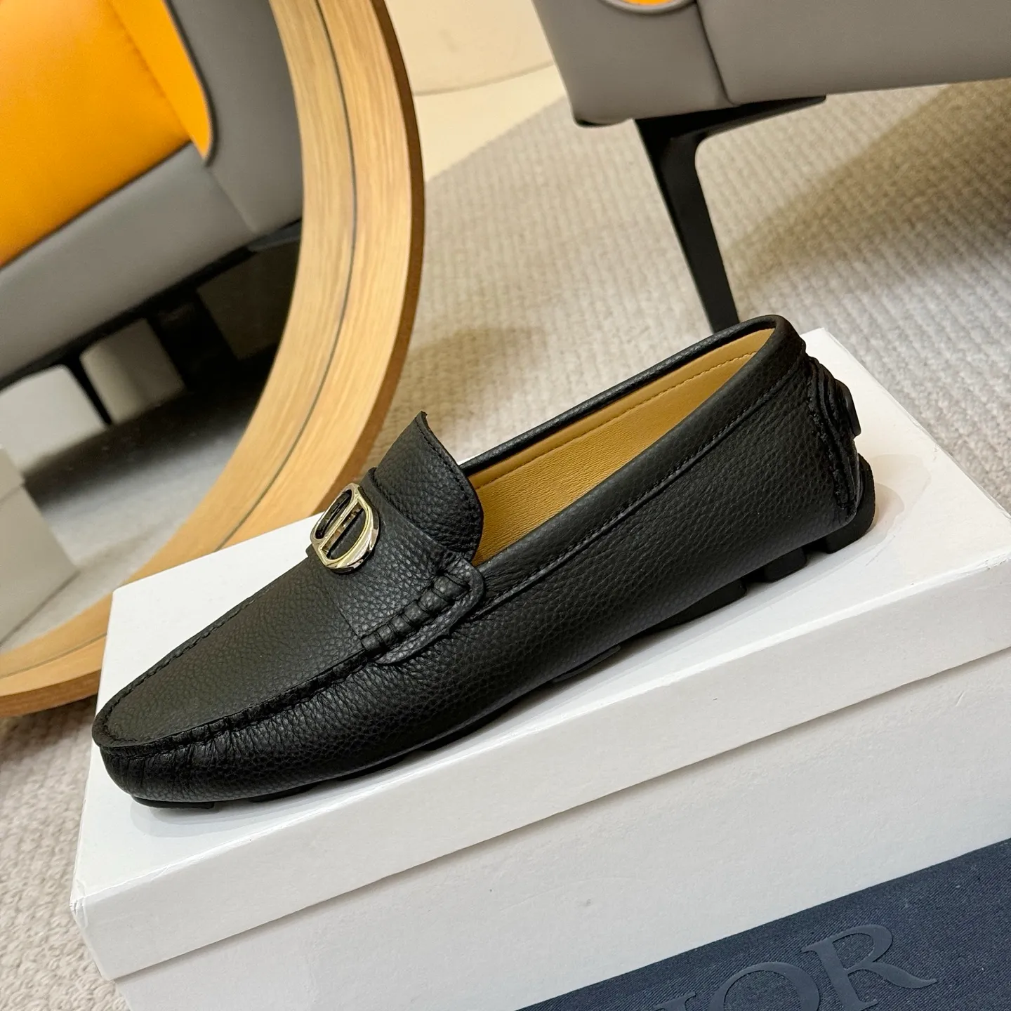 Men's clothing and shoes 💰420! (Yangli) Quality DIOR [Dior’s latest arrival] real auction hot-selling Doudou shoes 🔍DIOR) new Doudou shoes 👍Belgian designer Martin Margiela serves as Gucci shoe designer y full of charm, luxury style gentleman upper: imported cowhide, lining with spring sweat-absorbent first-layer sheepskin. Outsole Brand outsole, the last stitching on the bottom will never come off; equipped with classic Gucci exquisite hardware C D buckle💋The whole pair of shoes is fashionable and casual without losing high-end style; standard 38-46